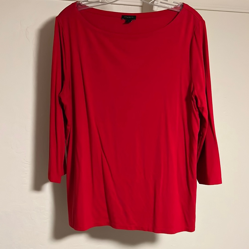 Ann Taylor Factory size L, red 3/4 sleeve scoop neck top